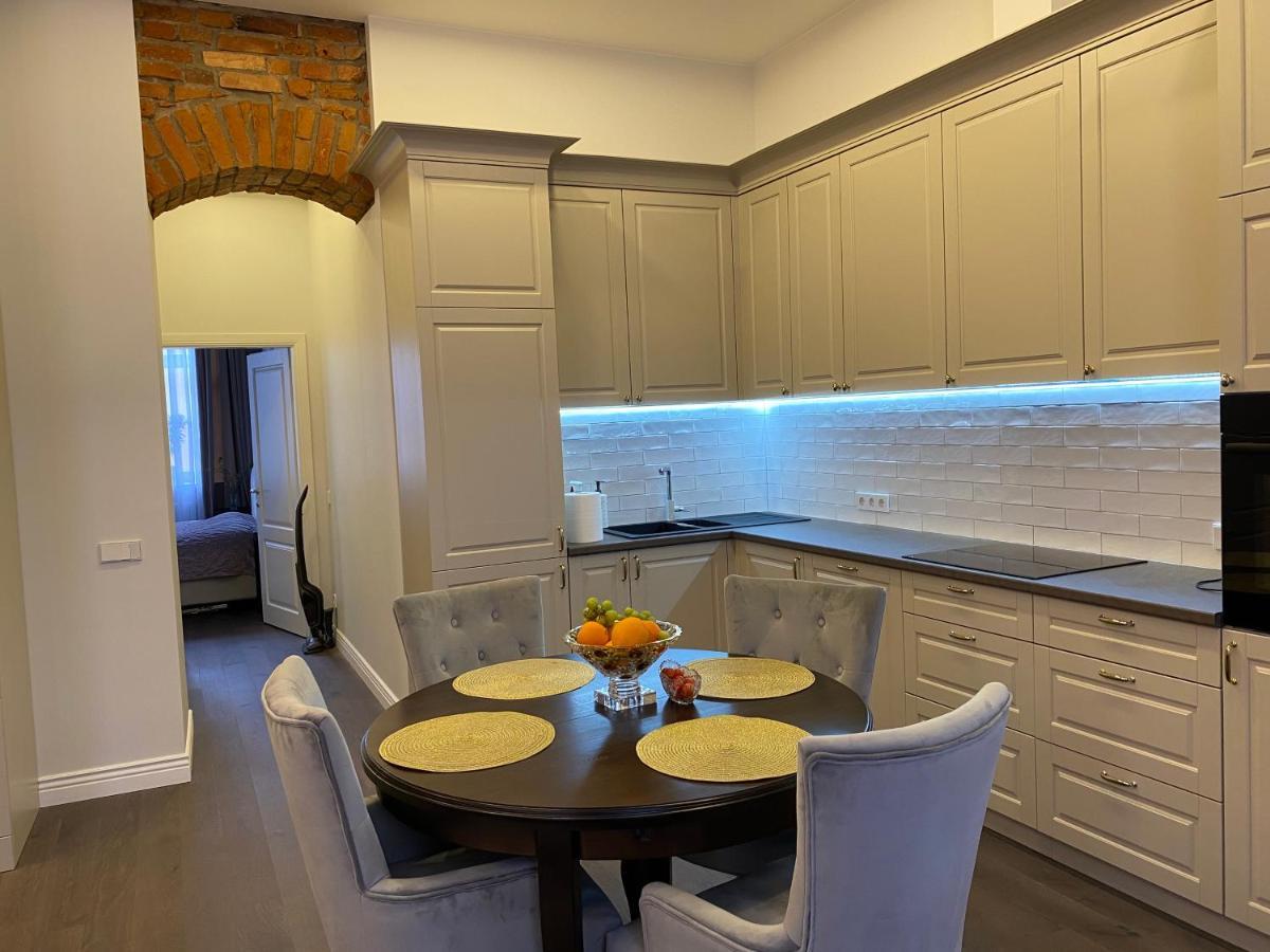 Old Town Apartment Каунас Экстерьер фото