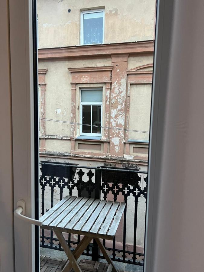 Old Town Apartment Каунас Экстерьер фото